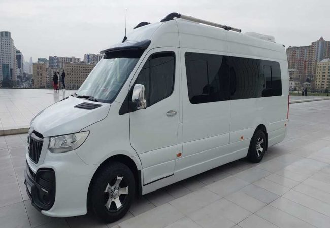 Minibus-Mercedes VIP Sprinter